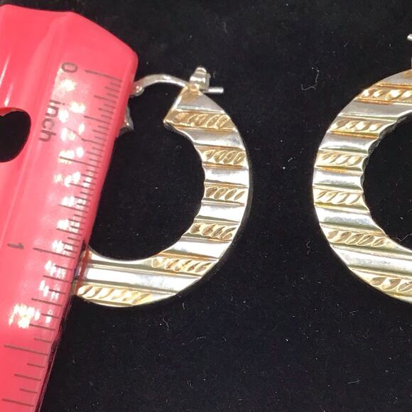 Sterling Silver Two Tone Textured Hoop Earrings 4.6g Polished Striped Design - Picture 6 of 14